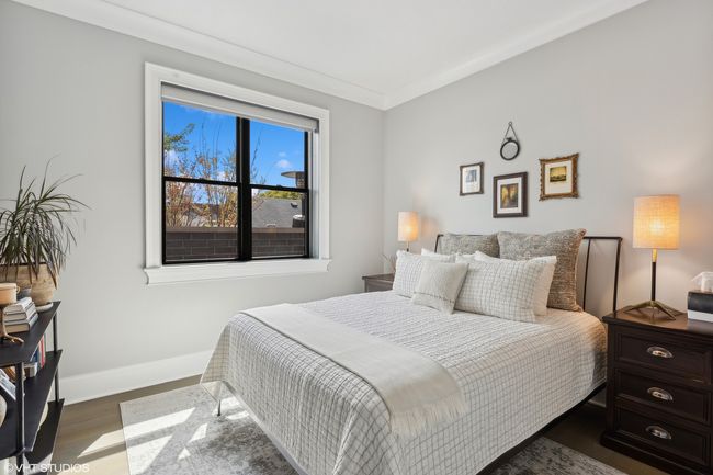 2 - 2633 N Mildred Ave, Condo with 4 bedrooms, 3 bathrooms and 1 parking in CHICAGO IL | Image 23
