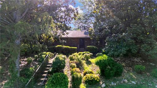 801 Crawford St, Winston Salem, NC, 27101-3501 | Card Image