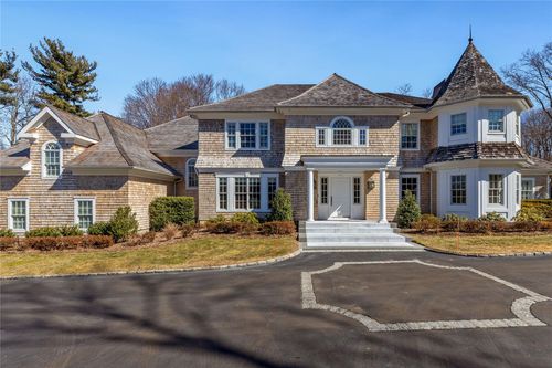 6 Wenwood Dr, Glen Head, NY, 11545-3128 | Card Image