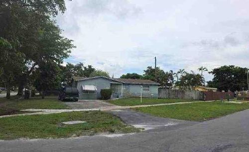 3451 Nw 41st St, Lauderdale Lakes, FL, 33309-4940 | Card Image