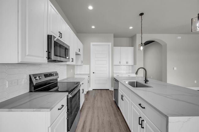 120 Draper Ln, House other with 5 bedrooms, 2 bathrooms and null parking in Bertram TX | Image 4