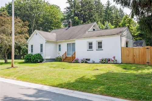 55 Curtice Park, Webster, NY, 14580-3471 | Card Image
