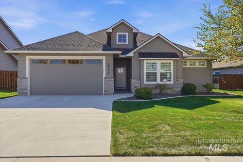 2624 Fallcrest St, Caldwell, ID, 83607-5185 | Card Image