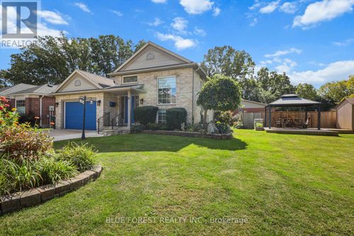 10 Symphony Court, Central Elgin (Lynhurst), ON, N5P4K1 | Card Image