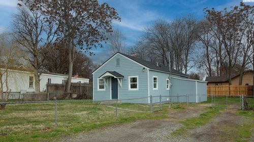 1211 S Washington Street, Kennewick, WA, 99337 | Card Image