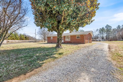 1156 Chestnut Dr, Burns, TN, 37029-6058 | Card Image