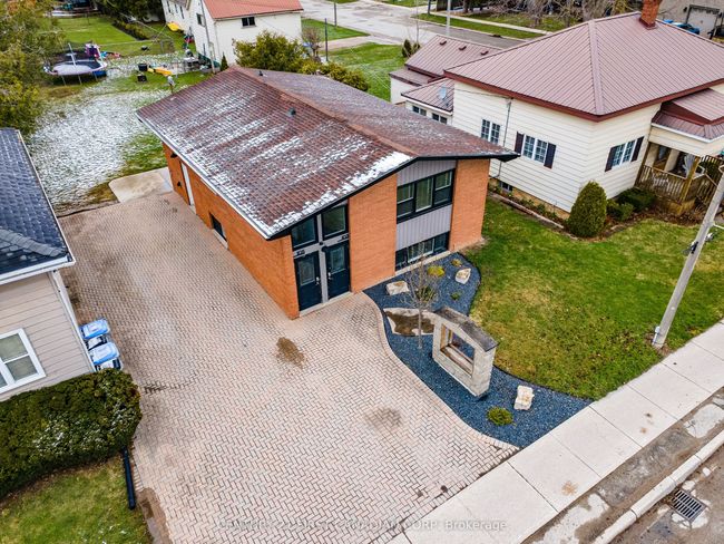 103-105 Main St S, Home with 4 bedrooms, 2 bathrooms and 5 parking in Exeter ON | Image 41