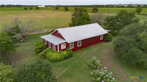 402 Happy Haven Rd, Mcqueeney, TX, 78123-3263 | Card Image