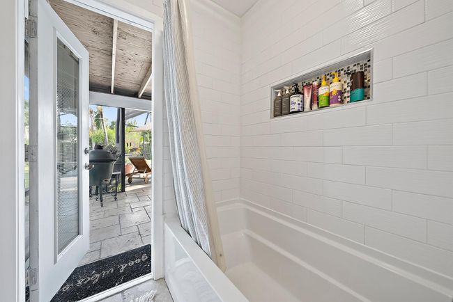 556 Sw Rustic Cir, House other with 3 bedrooms, 2 bathrooms and null parking in Stuart FL | Image 38