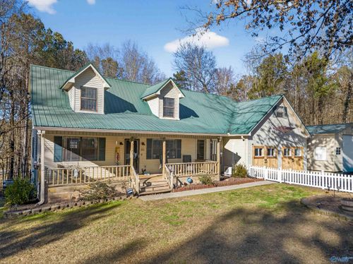 750 Cornelia Cir, Gadsden, AL, 35901-8820 | Card Image