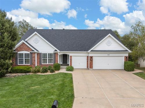 8050 Knights Crossing Dr, O Fallon, MO, 63368-6210 | Card Image