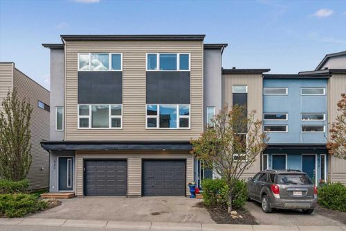 438 Covecreek Cir Ne, Calgary, AB, T3K0W6 | Card Image