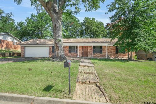 2112 Sampson Dr, Tyler, TX, 75701-4837 | Card Image