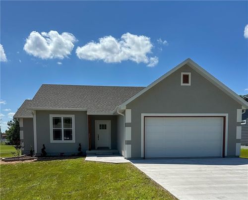 407 N Harmon St, Girard, KS, 66743-2007 | Card Image