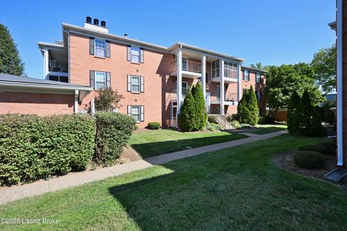 1105 Donard Park Ave, Louisville, KY, 40218-2180 | Card Image