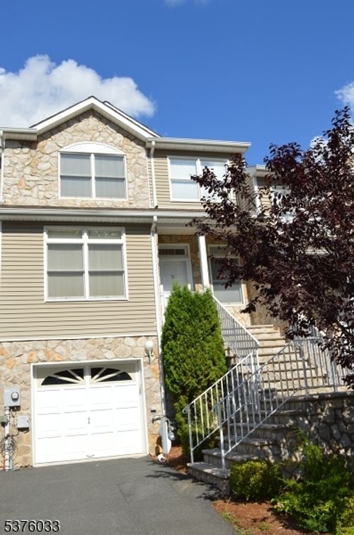 51 Autumn Ridge Rd, Morris Plains, NJ, 07950-1193 | Card Image