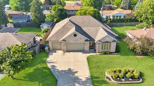 4000 86th Pl, Kenosha, WI, 53142-5028 | Card Image