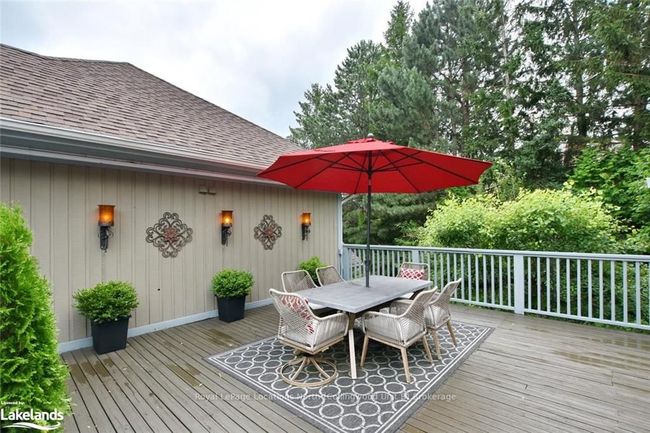 904 Cedarpointe Crt, Condo with 3 bedrooms, 2 bathrooms and 1 parking in Collingwood ON | Image 6