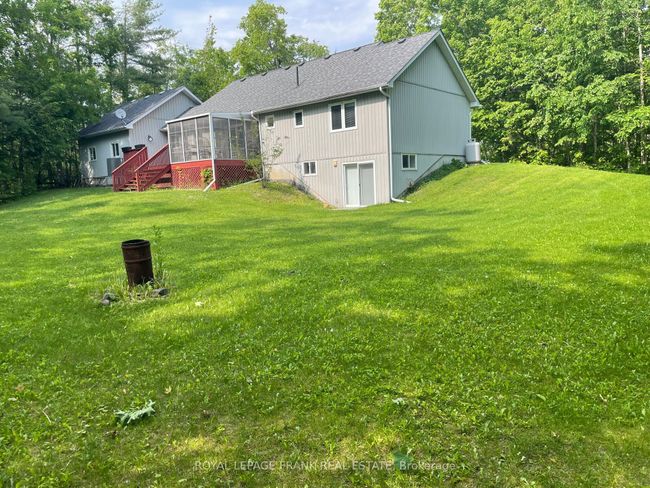 18 E Beehive Dr, House other with 3 bedrooms, 2 bathrooms and 10 parking in Bobcaygeon ON | Image 42