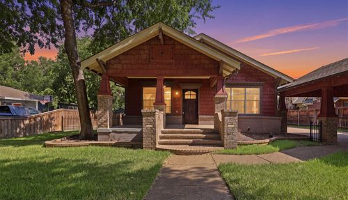 815 Brazos St, Graham, TX, 76450-3903 | Card Image