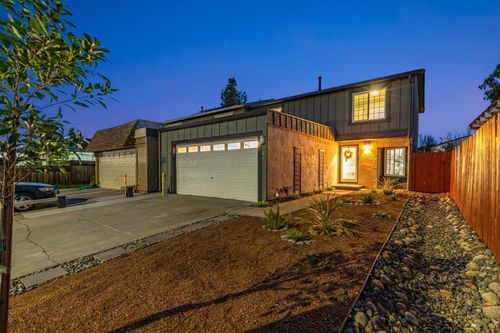 115 Lilly Ave, Gilroy, CA, 95020-4225 | Card Image