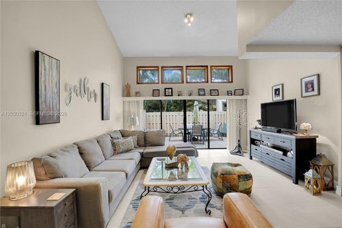 c-18-1400 Nw 9th Ave, Boca Raton, FL, 33486-1326 | Card Image