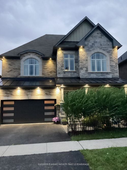 125 Gardiner Dr, Bradford, ON, L3Z0J6 | Card Image