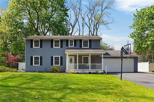 37 Southcross Trl, Fairport, NY, 14450-3245 | Card Image