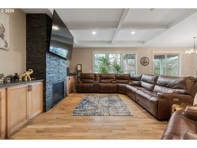 Family Room | Image 8