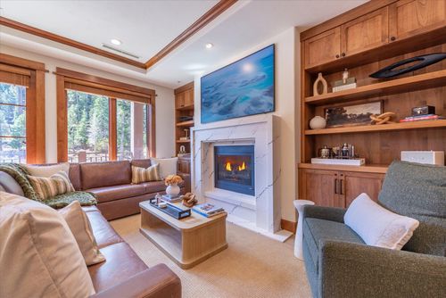310-4001 Northstar Dr, Truckee, CA, 96161-4226 | Card Image
