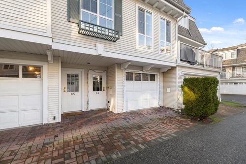 84-8930 Walnut Grove Dr, Langley, BC, V1M3K2 | Card Image