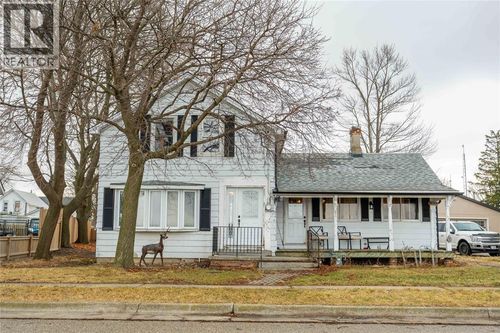 3506 Water St, Sombra, ON, N0P2H0 | Card Image