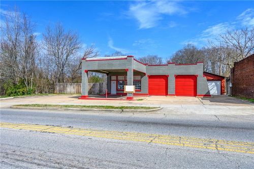 121 N Main St, Belton, SC, 29627-1738 | Card Image
