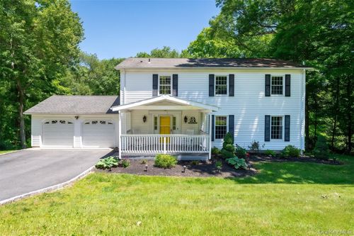 4 Plum Tree Ct, Brewster, NY, 10509-3730 | Card Image