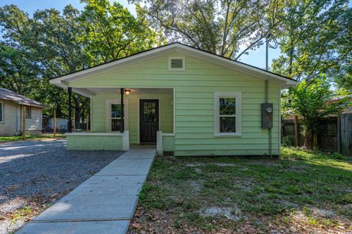 823 Cherry Ln, Malvern, AR, 72104-4621 | Card Image