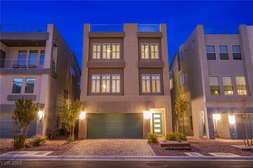 8040 Haywood Estate Ave, Las Vegas, NV, 89113-3680 | Card Image