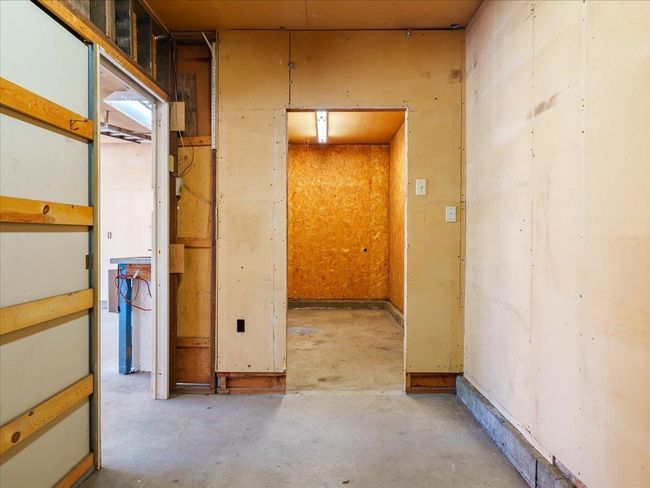 13357 79 Ave, House other with 4 bedrooms, 3 bathrooms and 12 parking in Surrey BC | Image 38