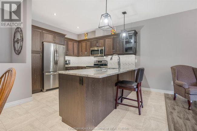 133 Cottage Pl, Townhouse with 3 bedrooms, 3 bathrooms and null parking in Chatham ON | Image 11