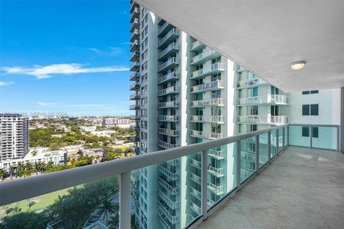 2410-1800 N Bayshore Dr, Miami, FL, 33132-3228 | Card Image