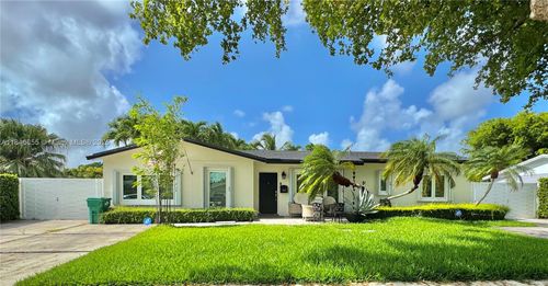 9385 Sw 185th St, Cutler Bay, FL, 33157-7035 | Card Image