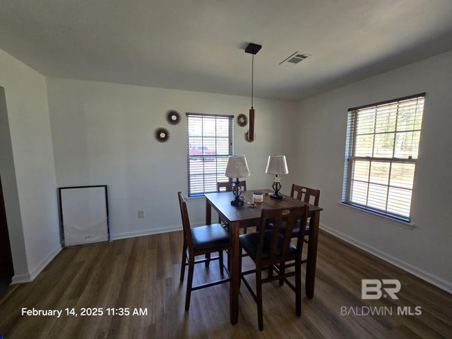 Dining Area | Image 12