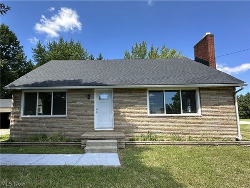 4511 Dueber Ave Sw, Canton, OH, 44706-4520 | Card Image