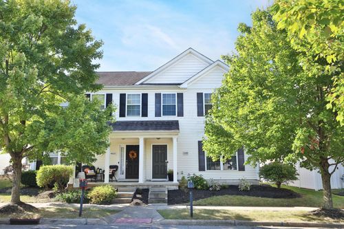 8019 Ashenden Dr, Blacklick, OH, 43004-7100 | Card Image