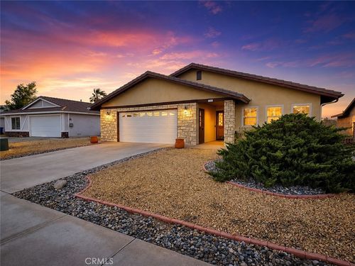 13748 Greenwood Pl, Victorville, CA, 92395-4844 | Card Image