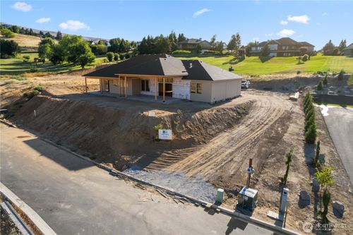 3777 Lucky Ln, Wenatchee, WA, 98801-6059 | Card Image