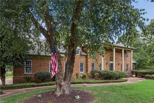 412 Chinquapin Orch, Yorktown, VA, 23693-2327 | Card Image