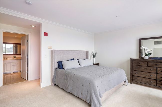 APT-203 - 1 Tower Dr, Condo with 2 bedrooms, 3 bathrooms and 1 parking in Portsmouth RI | Image 11