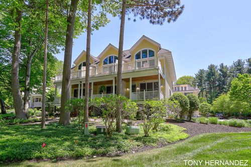 45-10505 Pinecone Trl, South Haven, MI, 49090-2161 | Card Image