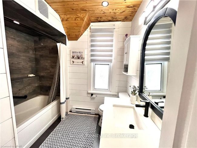 127 Victoria St N, House other with 3 bedrooms, 2 bathrooms and 3 parking in Goderich ON | Image 26