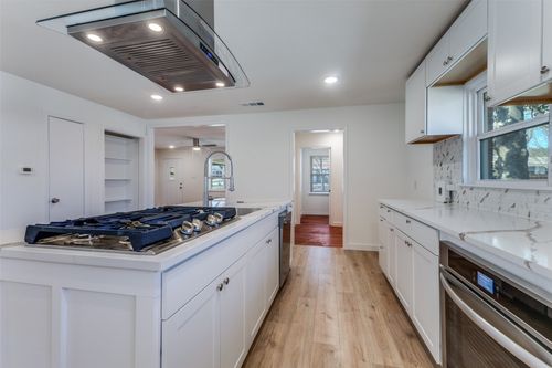 2710 Fairfax Dr, Garland, TX, 75041-2921 | Card Image